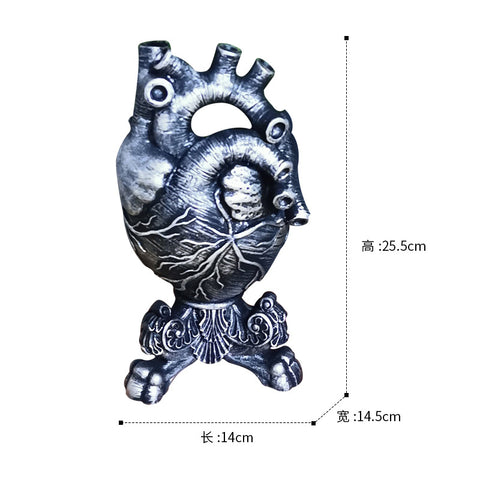Peça Decorativa em Formato de Coração Humano