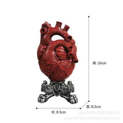 Peça Decorativa em Formato de Coração Humano
